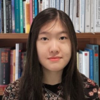 <span>Senior staff :</span>Yujanti Vivia, S.E.