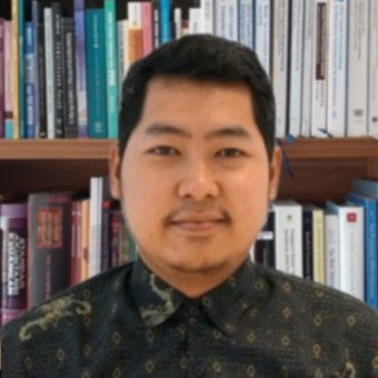 <span>Manager :</span>Denny Hilmawan, S.E.